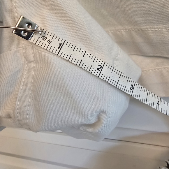 Ralph Lauren White Embroidered Polo Cotton Shorts - Picture 4 of 6